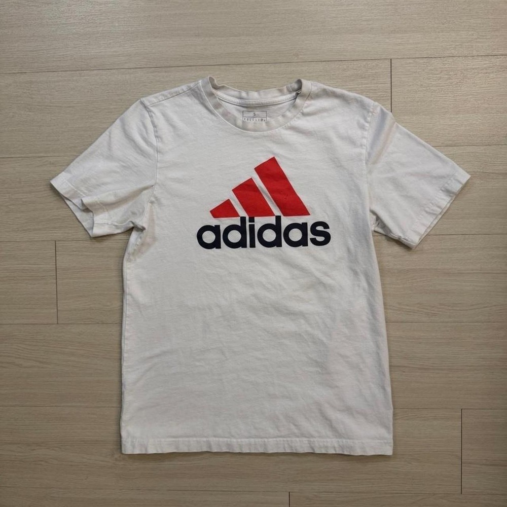 Adidas Essentials White And Red Short Sleeve Shirt Mens Size Small Casual Logo